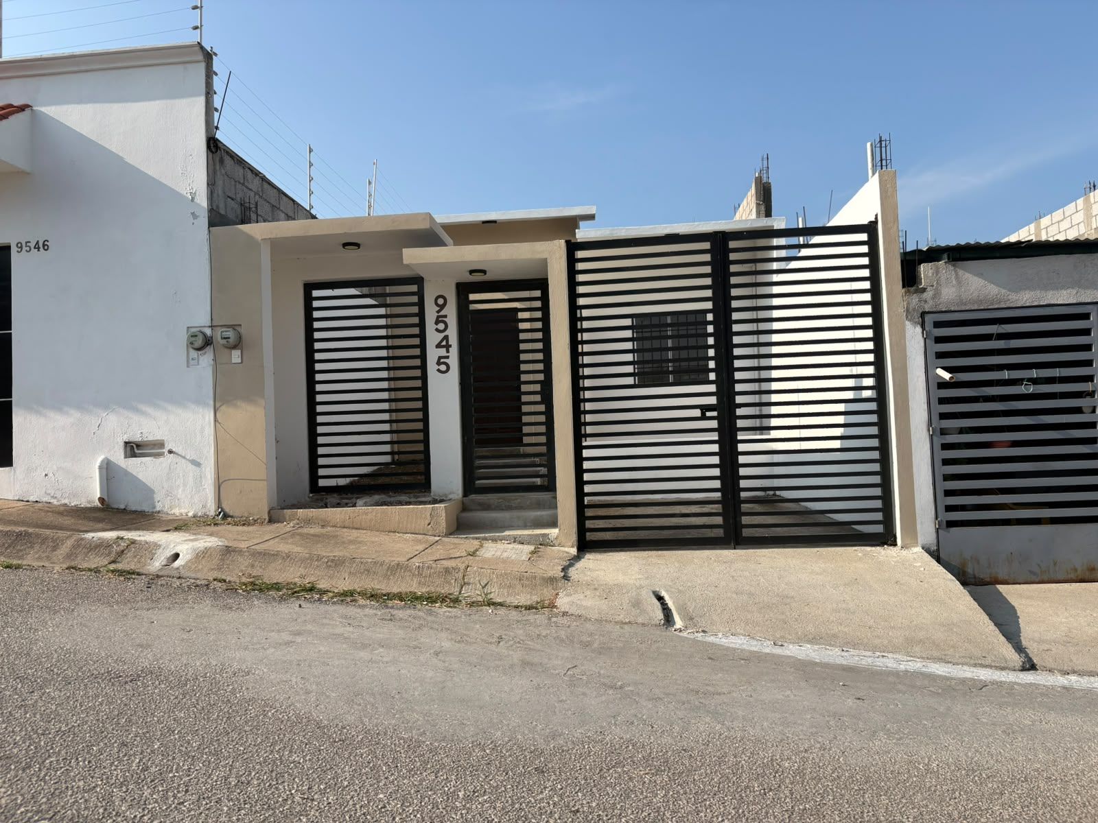 CASA JARDINES DEL GRIJALVA